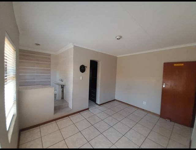 3 BEDROOM HOUSE FOR SALE IN CHANTELLE